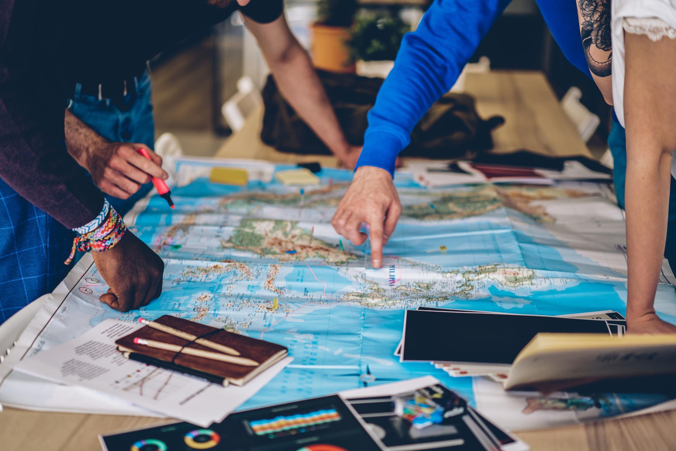 Beyond Bookings: Cultivating Authentic Travel Experiences Online